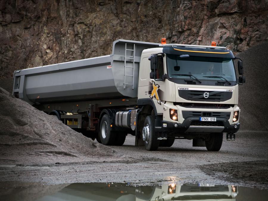  Volvo FMX 4x4 2010 года  (фото 2 из 10)